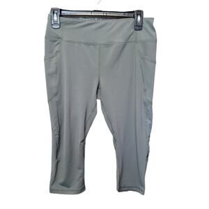 Athletic Works Light Green Capri Leggings with Pockets Size M